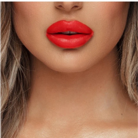 KAB Cosmetics Lip Kit In Cherry Pie - Picture 2 of 12